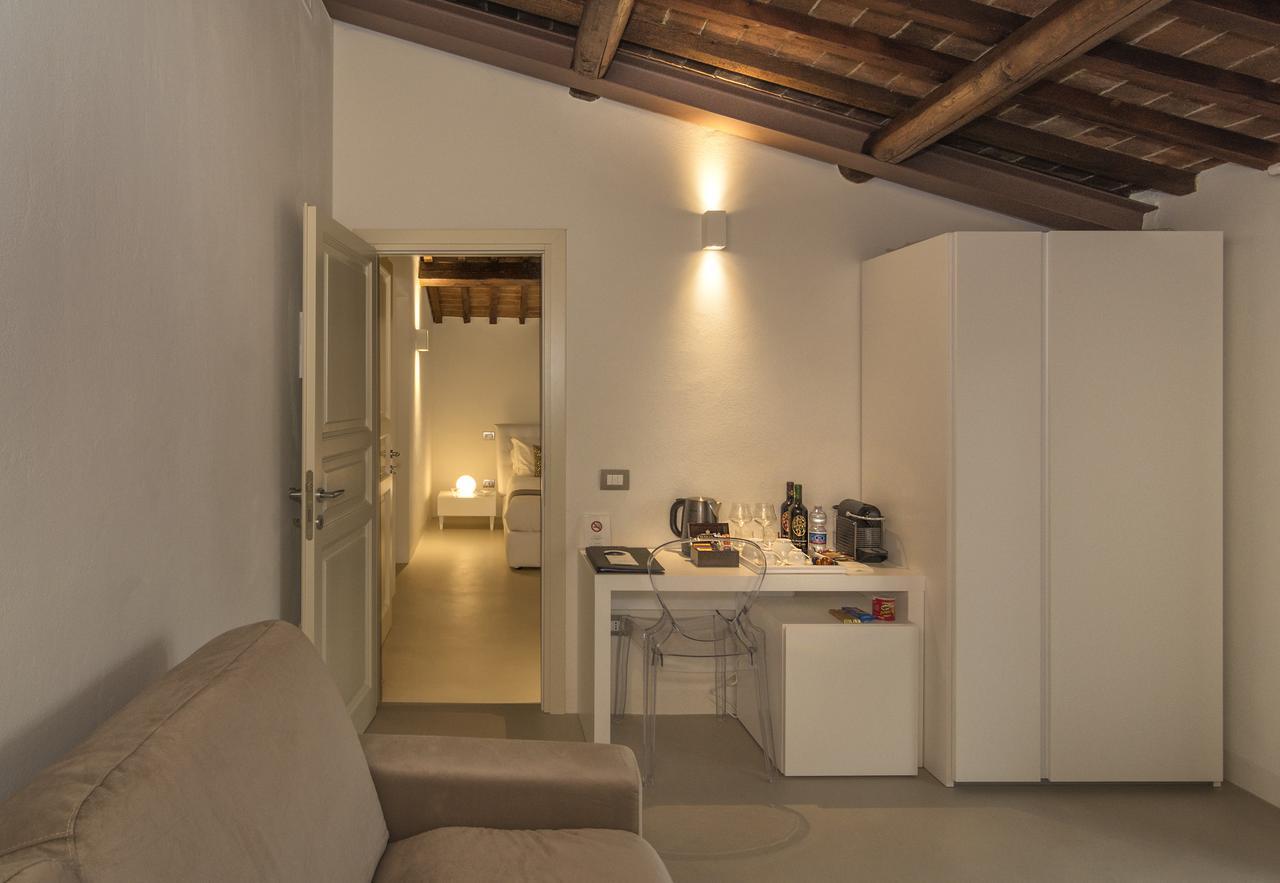 Palazzo Cini Luxury Rooms In ปิซา ภายนอก รูปภาพ